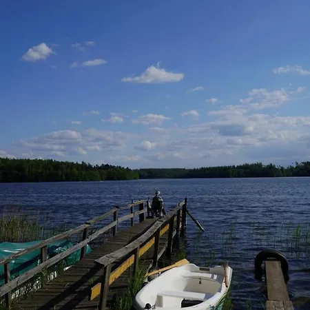 Nad Jeziorem Wegorzyno Casa de Férias *