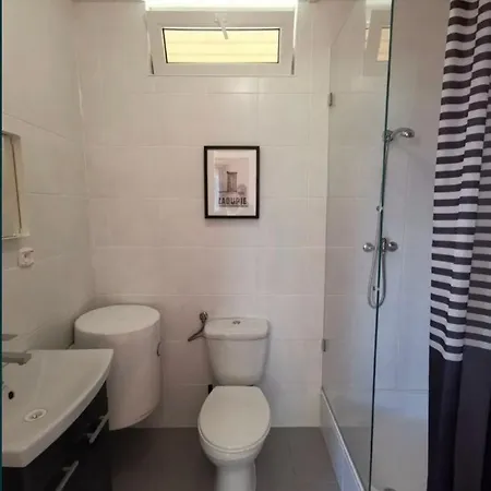 펜션 Nad Jeziorem Wegorzyno *